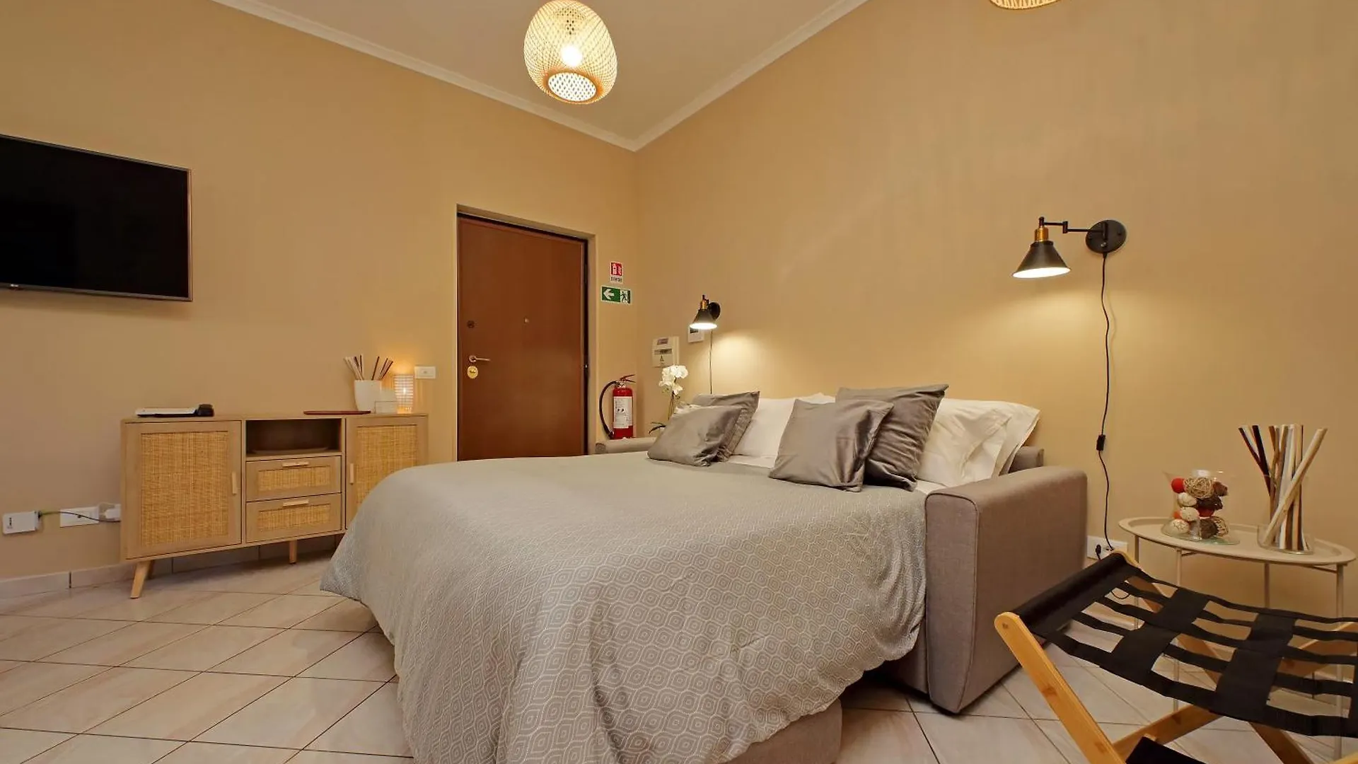 Portunus Apartment - Fiumicino Rome Airport 10 Min -